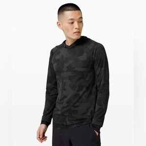Lululemon Metal Vent Tech Hoodie *Geo Camo Asphalt Grey / Obsidian / Black